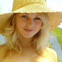 Beautiful big natural breasts on blonde teenager