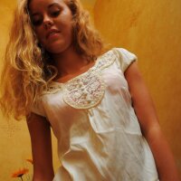 Young girl took nude selfies in the school toilet