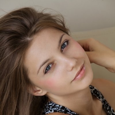 Cute young teen girl nudes