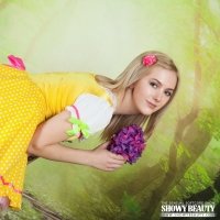 A dazzlingly cute little eighteen year old girl undressing until completely naked